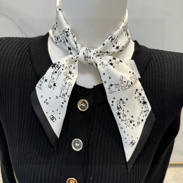 CC Twilly Mini Star Scarf 120cm White Mulberry Silk 945723