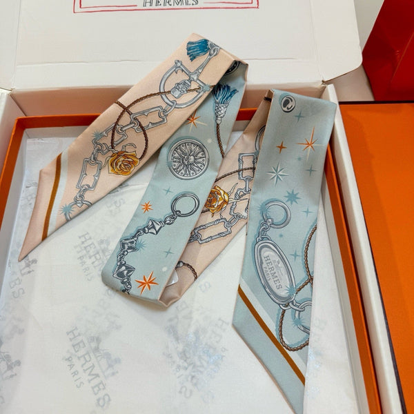 HM Twilly Mini Scarf 105 Bleu Glacier Silk Twill 153190