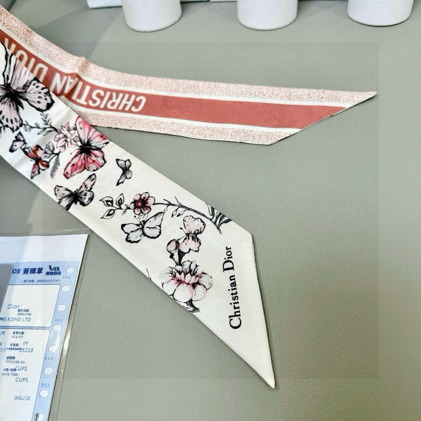 CD 26s Scarf 100cm In Silk 305837