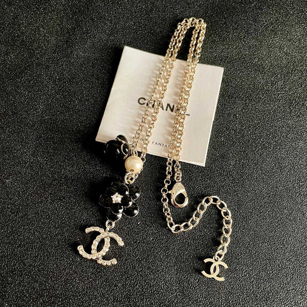 CC 26s Double C Logo Black Flower & Pearl Charm Pendant Necklace With Crystal Detail In Gold Metal 631012