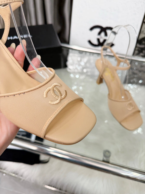 CC 2026B Métiers d'Art Sandals Beige Mesh Leather 970172