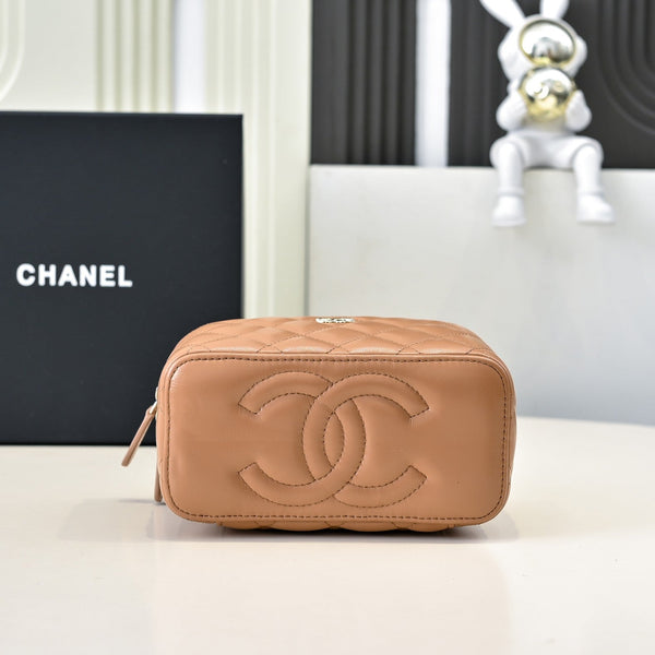 CC 26s Vanity Case Brown Quilted Lambskin 286287