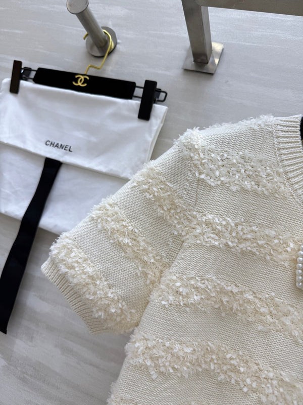 CC Short Sleeve Knitted T-shirt Ivory Imported Fabric