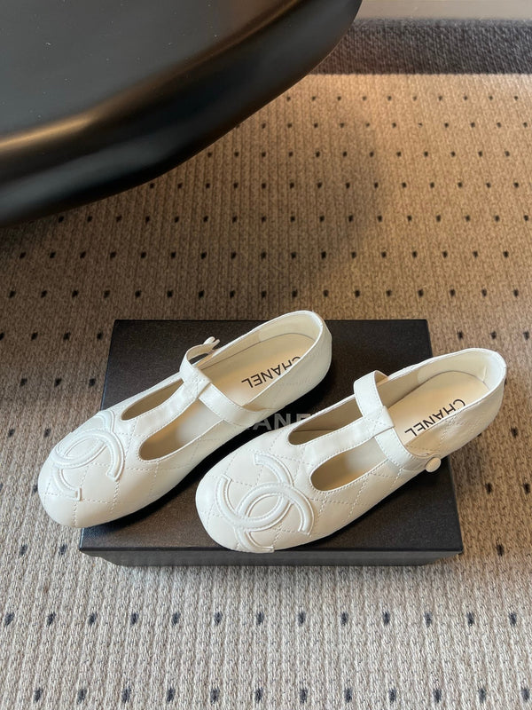 CC 26s Ligne Cambon Mary Jane Flats Cream Lambskin 984334