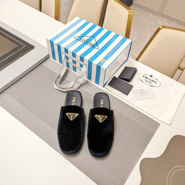 Prad 26s Square Toe Slippers In Black Velvet