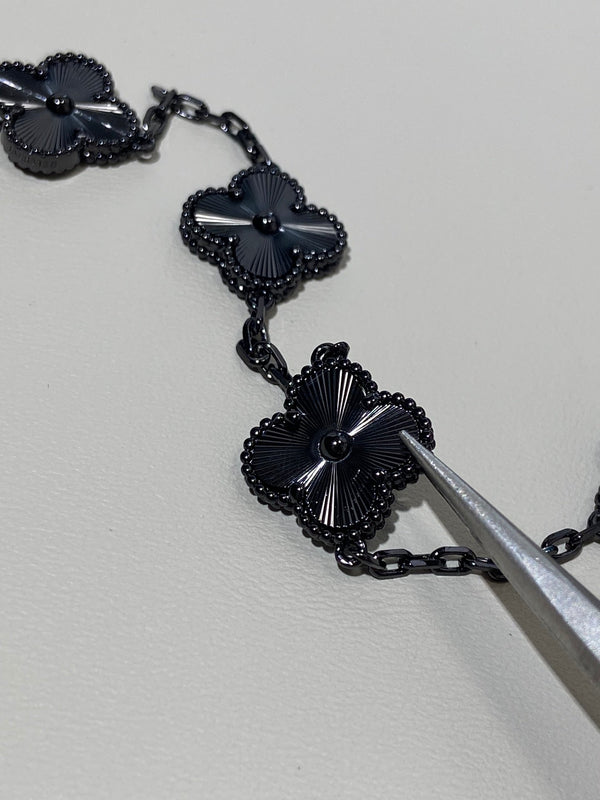 VCA Clover Vintage Black 5 Motifs Black Bracelet