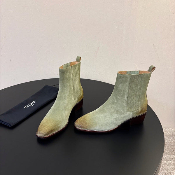 CE 26s Triomphe Chelsea Boots Light Olive Suede 104883