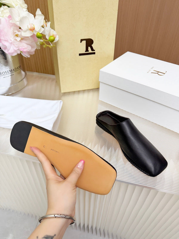 The Row Piper Slide Black Leather 707515