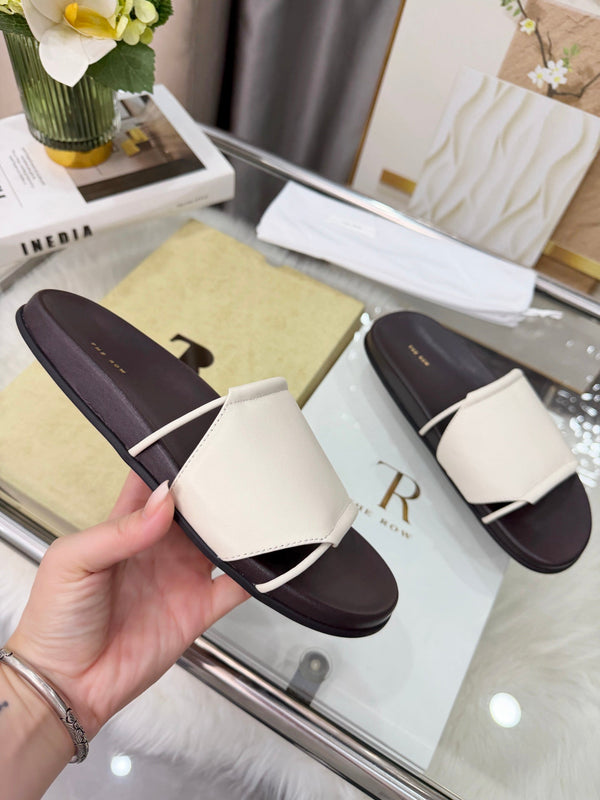 The Row Vivienne Slide White Sheepskin 827499