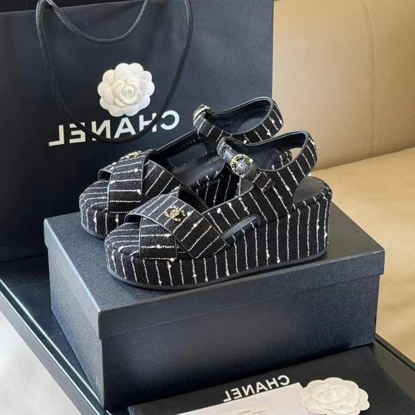 CC CLASSIC WEDGE SANDALS IN BLACK WHITE LAMBSKIN SUEDE