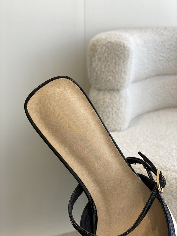 mule sandal beige black patent calfskin