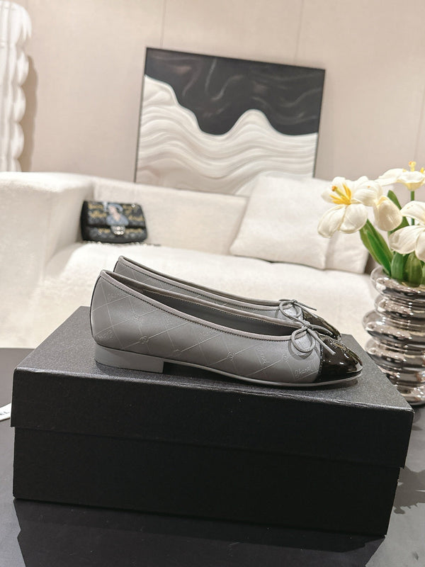 cc 25c ballet flat cross line pattern grey lambskin 237481