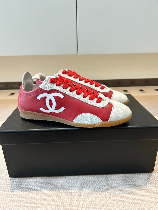 CC 26s Trainers White Red Calfskin & Suede 618695