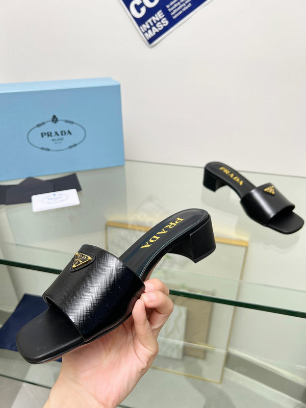 Prad 26s Saffiano Slides 4cm Black Glossy Leather 986628