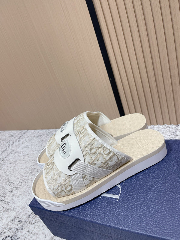 CD Men's Alpha Sandals Cream Rubber Cotton 752387