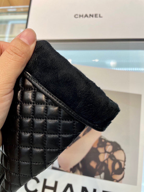 GLOVES IN BLACK LAMBSKIN 463832