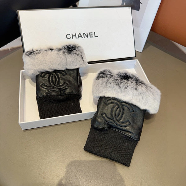 FINGERNESS GLOVES IN BLACK LAMBSKIN AND RABBIT FUR465054
