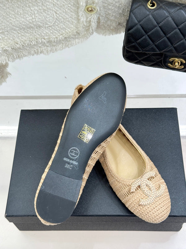 CC 25P Hollow Double C Ballet Flats 15mm Beige Raffia 265642