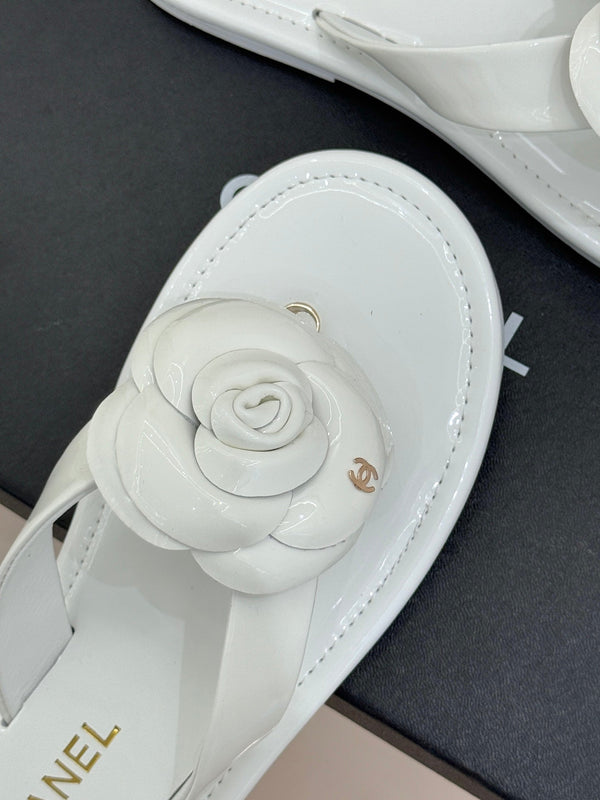 CC 26C Early Spring Camellia Slide White Patent Leather