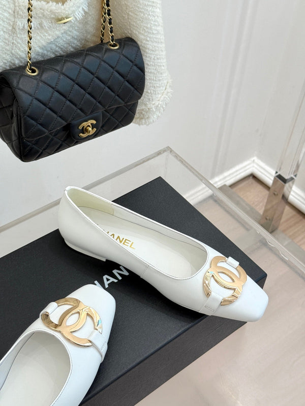 CC 26s Buckle Square Toe Ballet Flat White Lambskin 829736