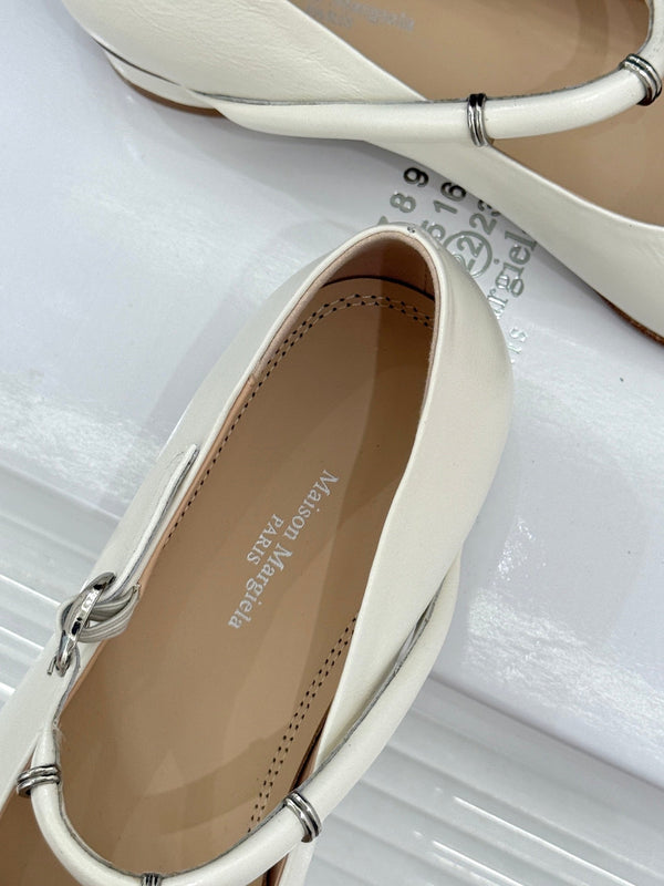 MM6 26s Tabi Mary Jane Ballerina Flats Cream Leather 991562