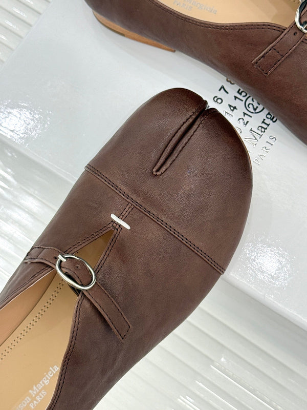 MM6 26s Split-Toe Mary Jane Brown Leather 991575