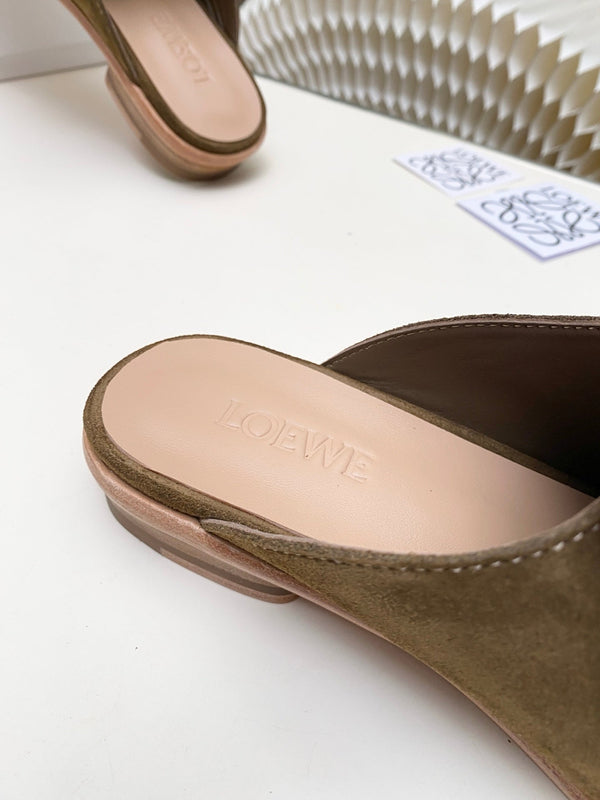 LW 26s Flat Mules In Snakeskin-Embossed Calfskin And Brown Suede
