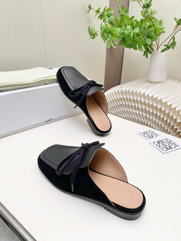 LW 26s Flat Mules In Black Calfskin And Suede
