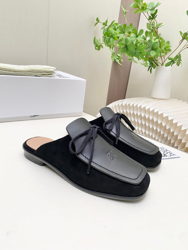 LW 26s Flat Mules In Black Calfskin And Suede