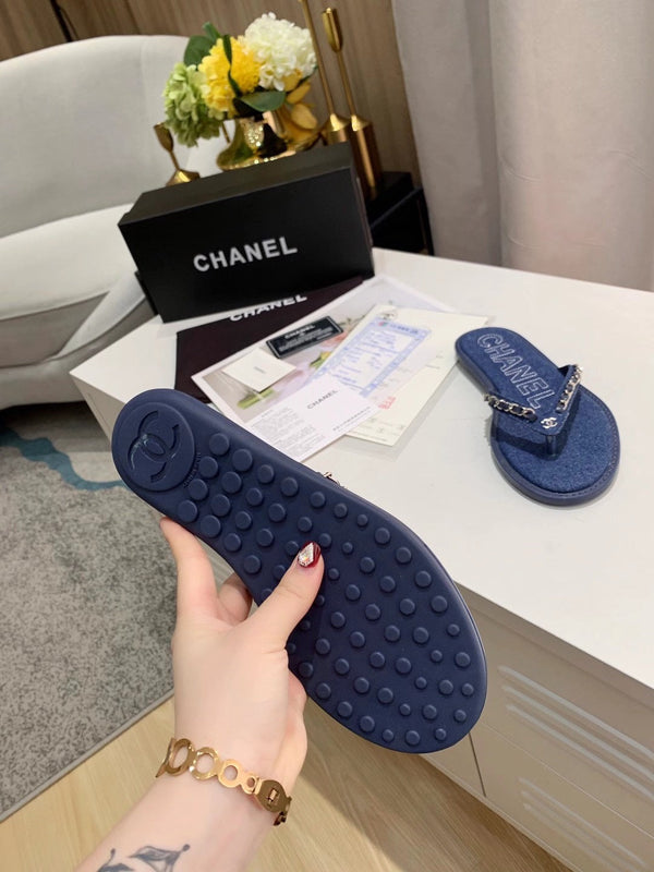 CC Chain Link Thong Flat Dark Blue Denim 696738