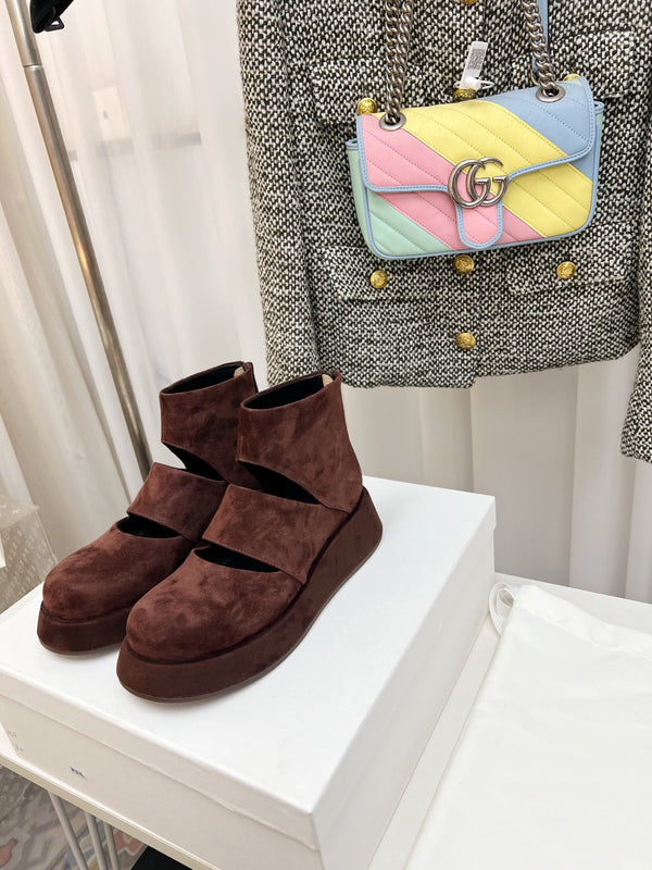 The Row 2025 Boot Coffee Suede Sheepskin 576056