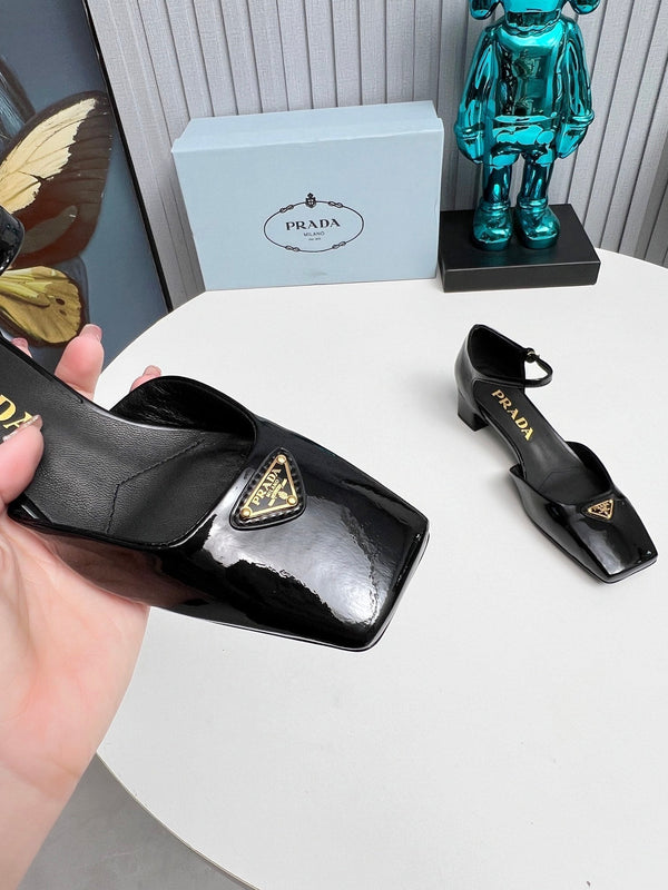 Prad 26s Ankle Strap Pumps 40mm In Black Patent Calfskin Triangle Logo