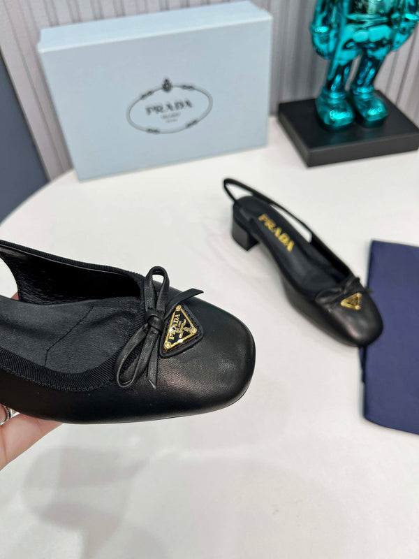 Prad 26s Round Toe Slingback Pumps 40mm In Black Calfskin With Bow