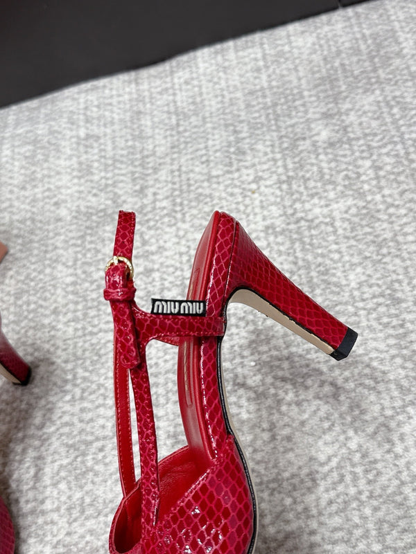 Miu 26s Heeled Sandals 8.5cm Red Snakeskin Texture 680491
