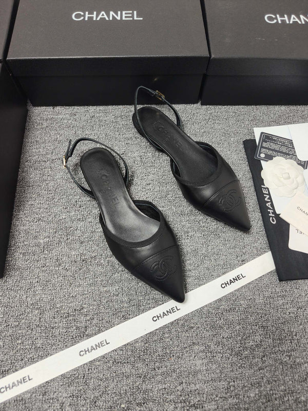 CC 26s Slingback Pointed Black Leather 681977