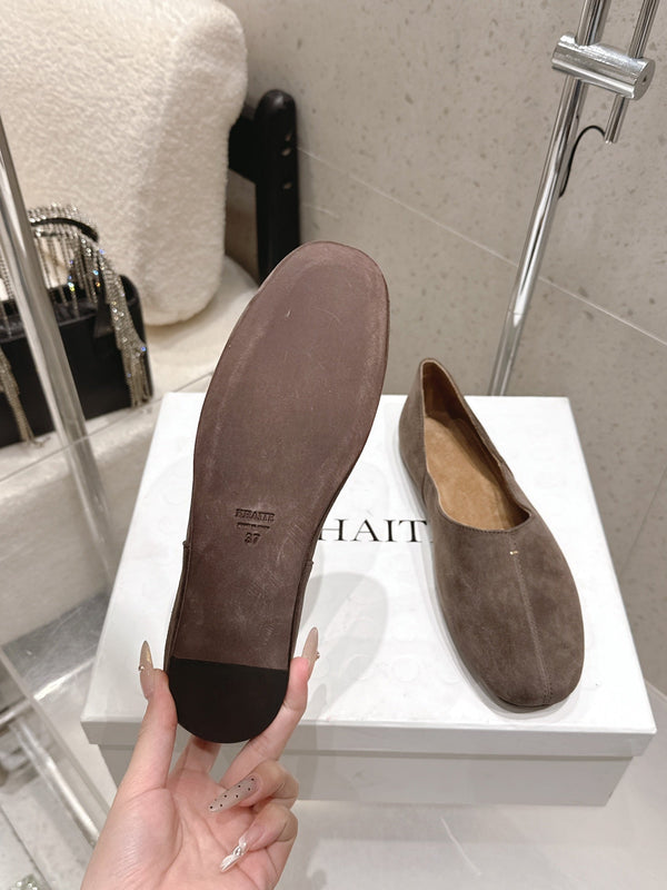 CL 26s Flat Shoes In Toffee Brown Suede