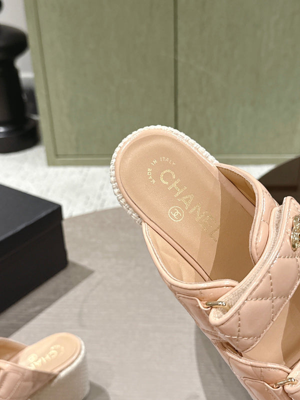 CC 26s Dad Platform Sandal Mule Beige Sheepskin 762875