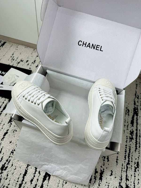 CC Platform Sneakers White Rubber Leather 696670