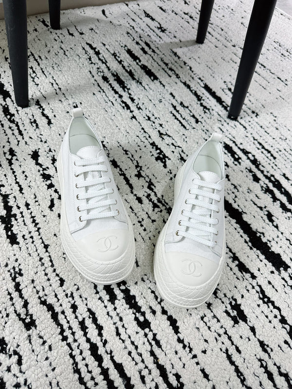 CC Platform Sneakers White Rubber Cotton 696672