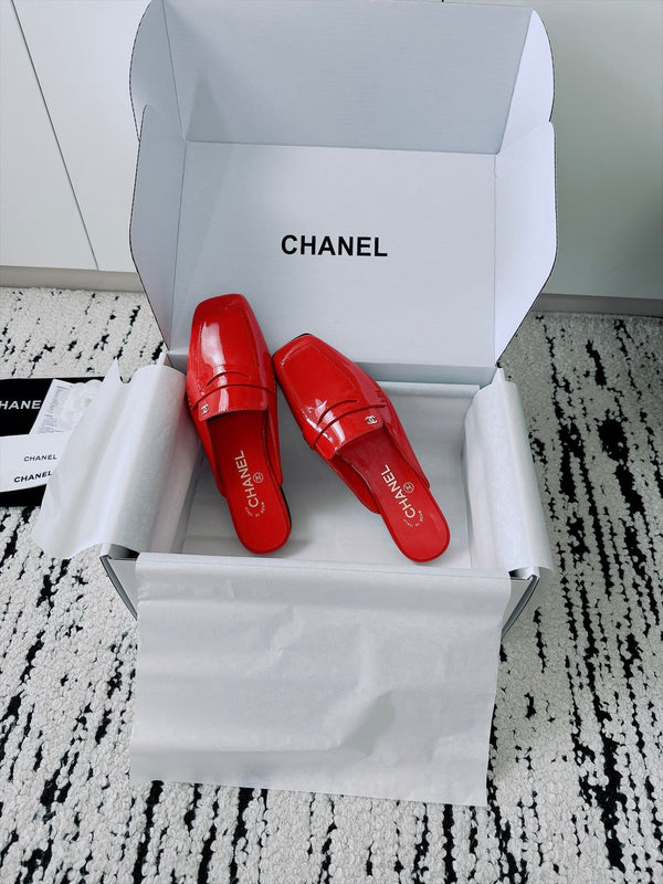 CC AW26 Mocassins Mule Red Shiny Leather 942469