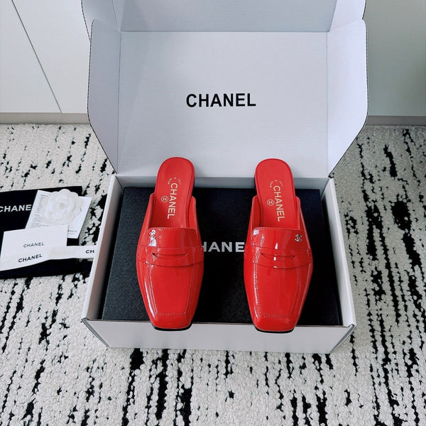 CC AW26 Mocassins Mule Red Shiny Leather 942469
