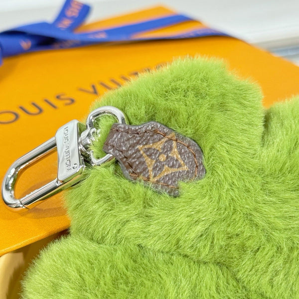 LV Lucky Trefoil Four-leaf Clover Charm Green mix Colors Wool