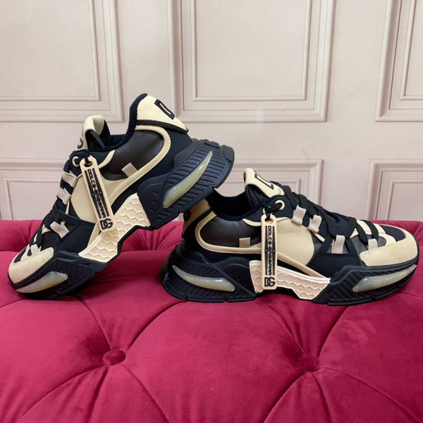 DC 24 Airmaster Sneakers Beige Black Cowhide 947305