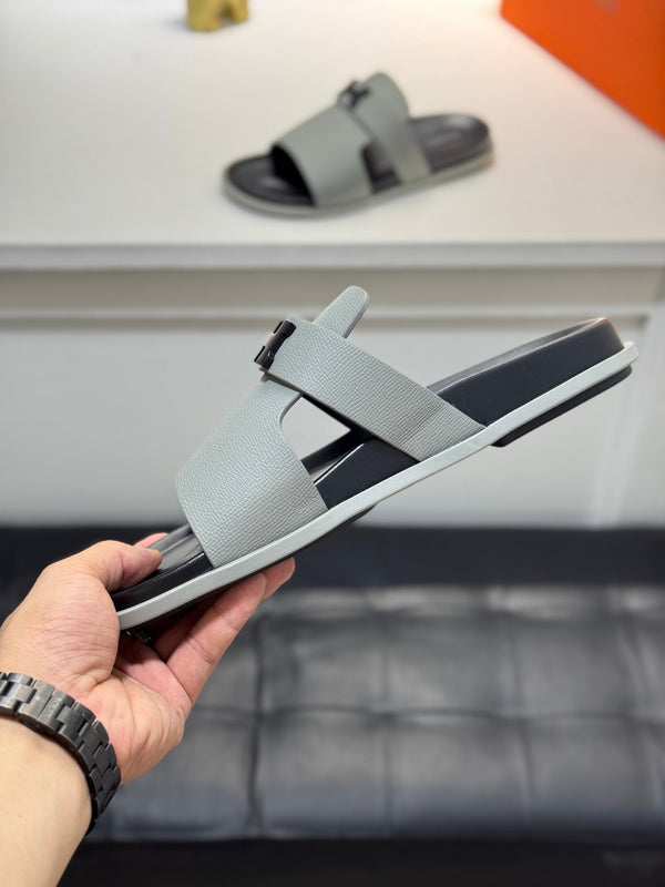 HM Oran H Noir Buckle Slippers in Light Gray  Cowhide 735258