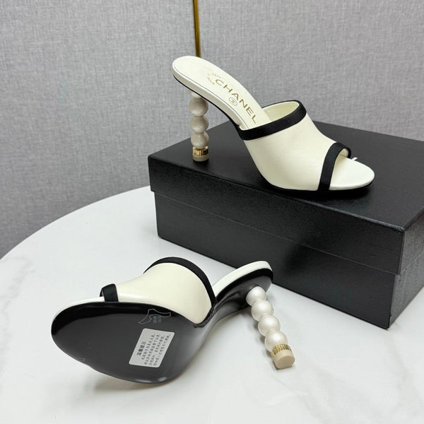 CC 25 High Heel Slippers 85mn White Black Sheepskin 368789