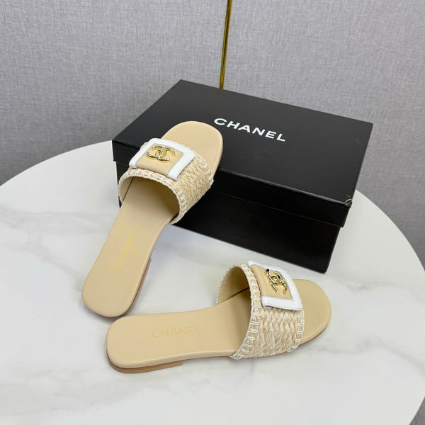CC 26s Slipper Light Beige Sheepskin Tweed 620279