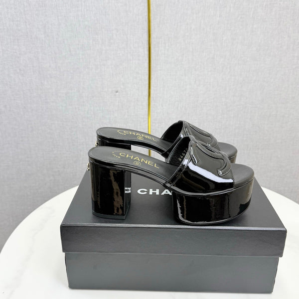 CC 26s Block Heel Sandals 10cm Black Patent Calfskin