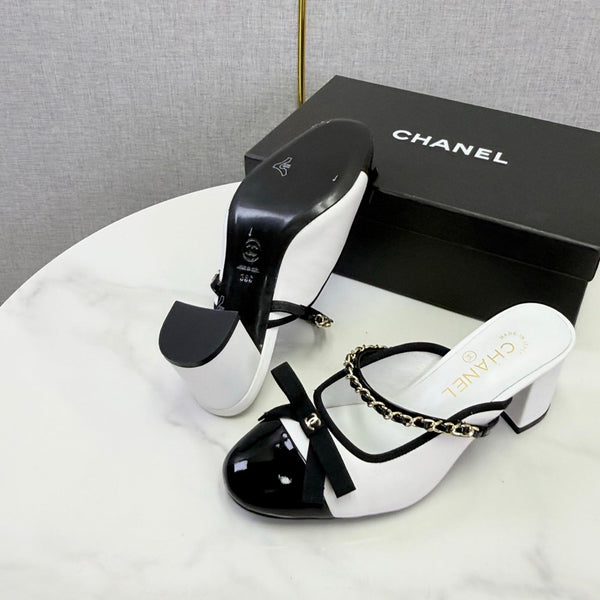 CC 26s High Heel Mules 4.5cm White Black Lambskin Patent Leather