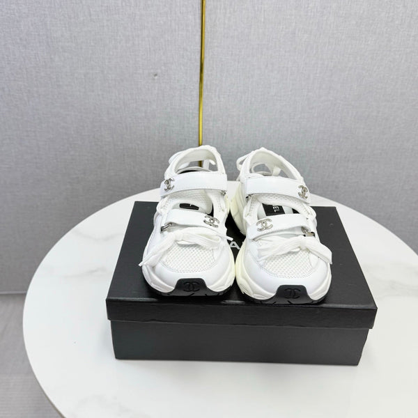 CC 26s Casual Sneakers White Leather Mesh 865835