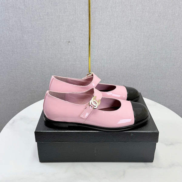 CC 26s Mary Jane Flats Black Pink Patent Leather 904487